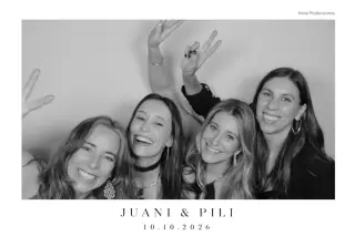 Foto impresa del evento de Juani y Pili